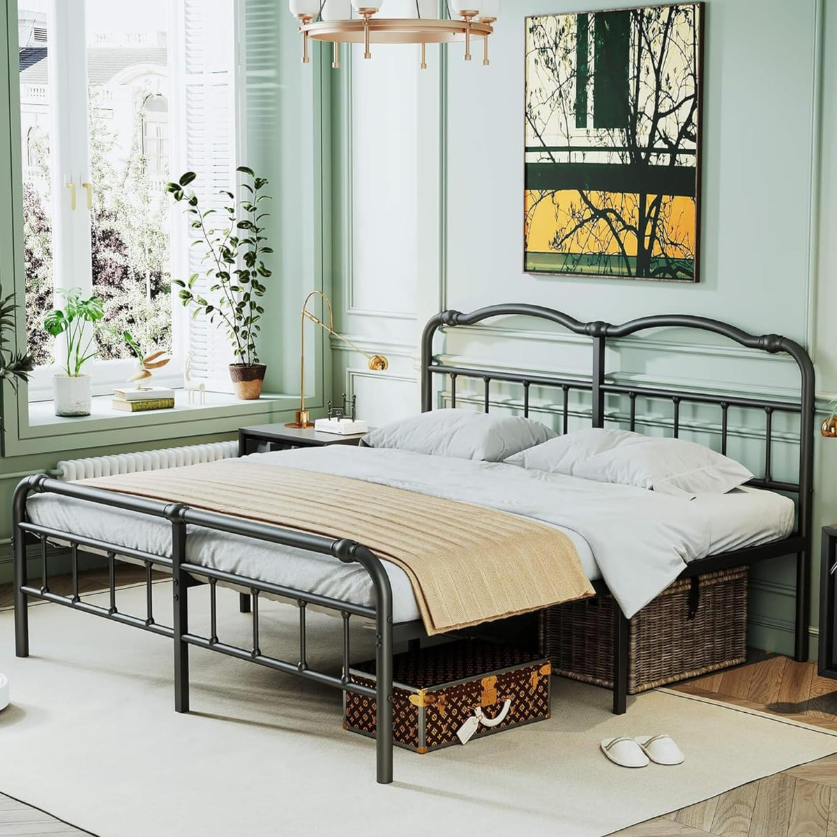 Queen Size Black Metal Platform Bed Frame with Headboard E70812